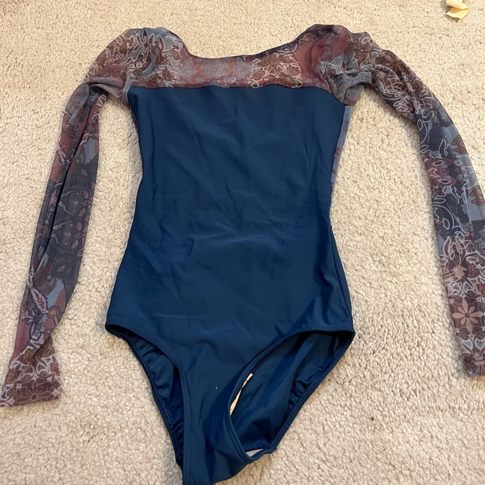Élève leotard great condition size XS